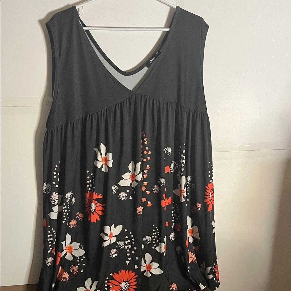 😄Plus size flowy floral shirt sleeveless 4X